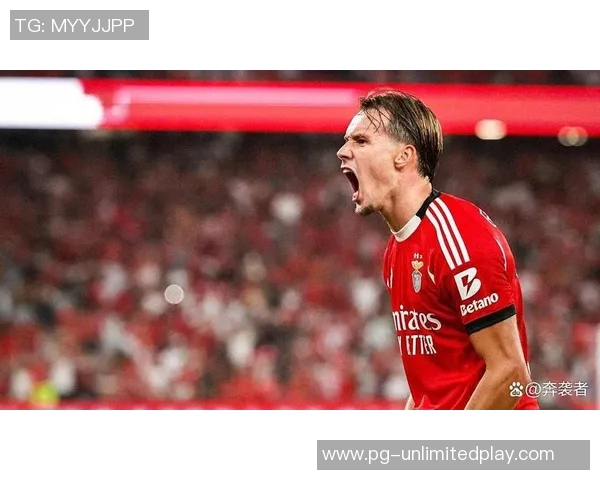 欧冠焦点战本菲卡与AC米兰握手言和双方均未能破门精彩瞬间回顾