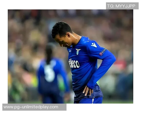 本菲卡逆转波尔图夺国王杯冠军绝杀瞬间引发全场狂欢