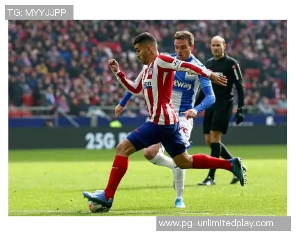 西甲激战：多特蒙德大胜波尔图红牌事件引发全场热议