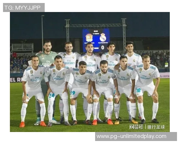 国王杯精彩对决里昂与曼城战成平局乌龙球成比赛转折点分析