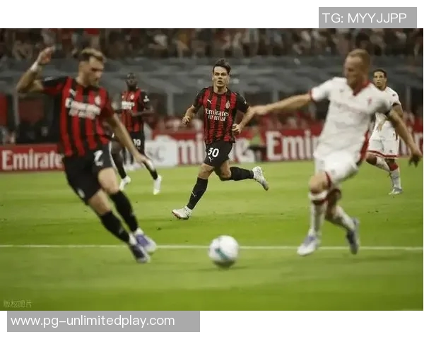 世界杯激战AC米兰与波尔图战成平局赛后点评引发热议