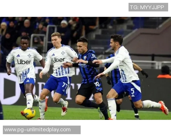 国米在足总杯中以3-0战胜热刺精彩瞬间引发全场狂欢集锦回顾